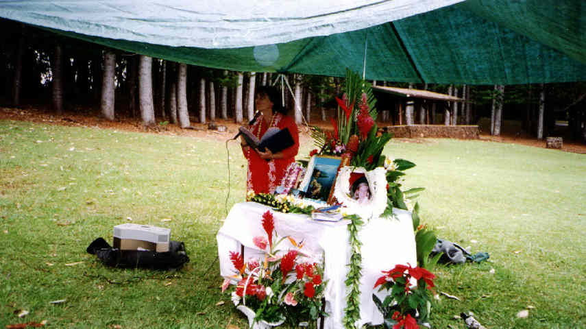 Keaiwa Heiau State Park Memorial Gathering - Kahu Julia McKenna-Dubin