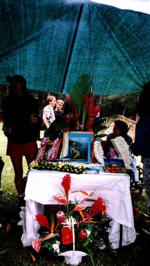 Keaiwa Heiau State Park Memorial Gathering - Heidi Page Memorial